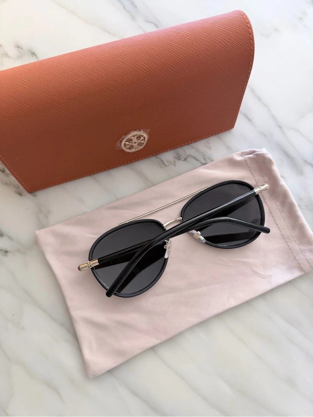 New Tory Burch Black Aviator Sunglasses with case
